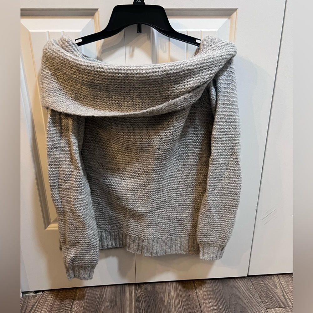 American Eagle Outfitters Light Gray Off-Shoulder Sweater